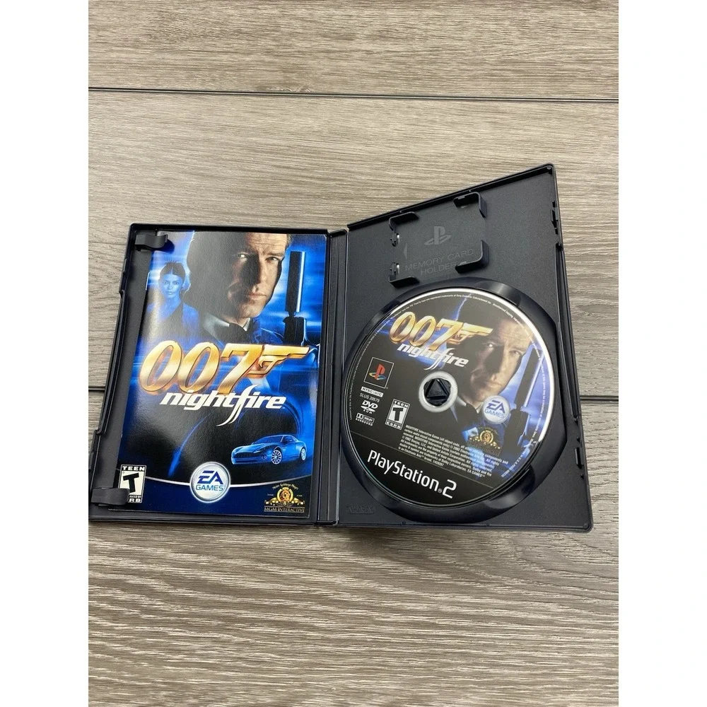 007: Nightfire‎ PlayStation 2 Black Label Game, Complete in Box